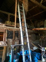 24' aluminum extension ladder Auction Photo
