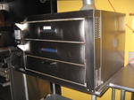 Bakers Pride GP-61 dbl stone deck pizza oven Auction Photo