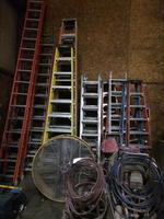 JLG TELEHANDLERS - FORKLIFTS - SCISSOR LIFTS - EXCAVATOR - BUILDING MATERIALS Auction Photo