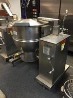 GROEN STEAM JACKETED TILTING KETTLE Auction Photo