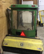JD 455 CAB & SWEEPER ATTACHMENT Auction Photo