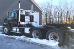 2002 STERLING 7500 ROAD TRACTOR Auction Photo