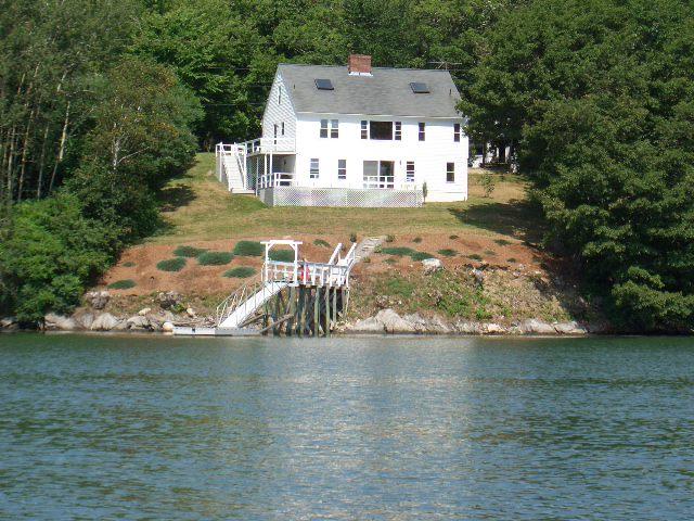 Mid Coast Maine Waterfront Cottage SOLD $500,000 Auction