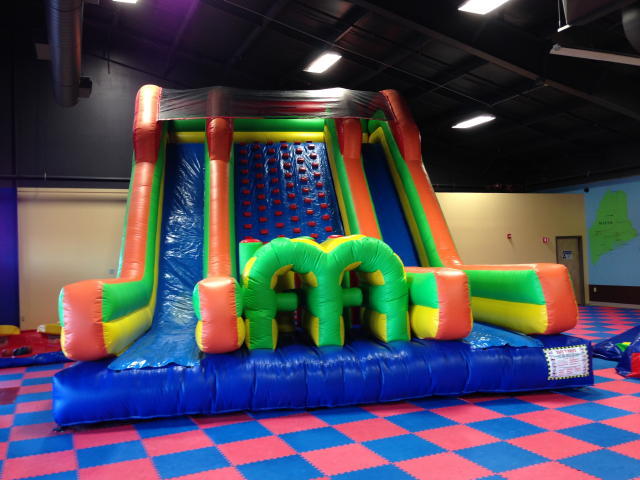 TIMED ONLINE AUCTION 34-Inflatable Bounce Houses - Party Rental Equip Auction