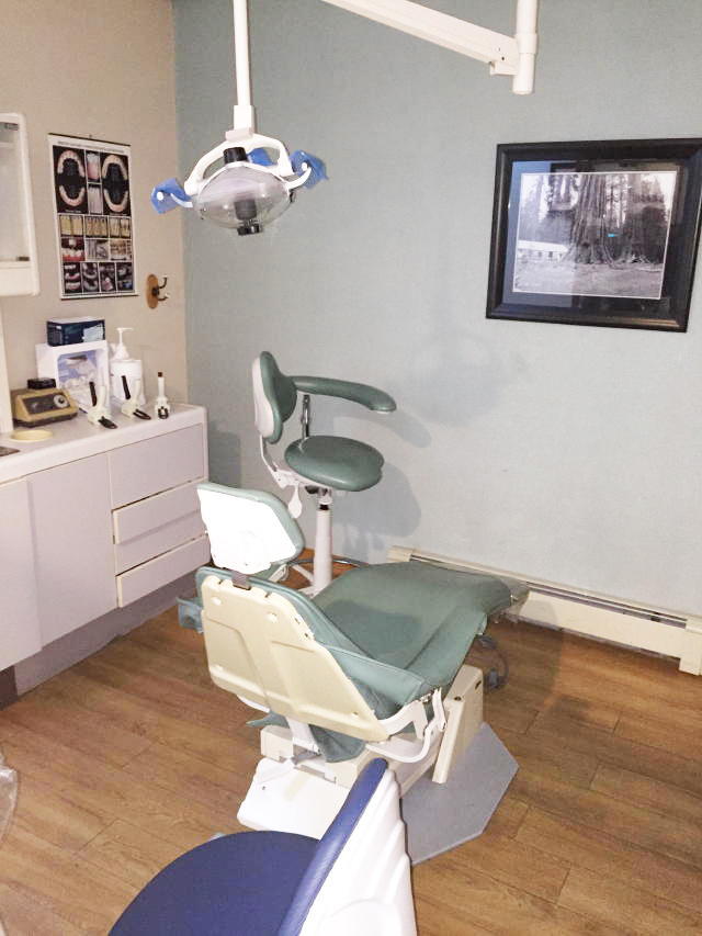 TIMED ONLINE AUCTION DENTAL & SUPPORT EQUIPMENT - CHAIRS - IMAGING Auction