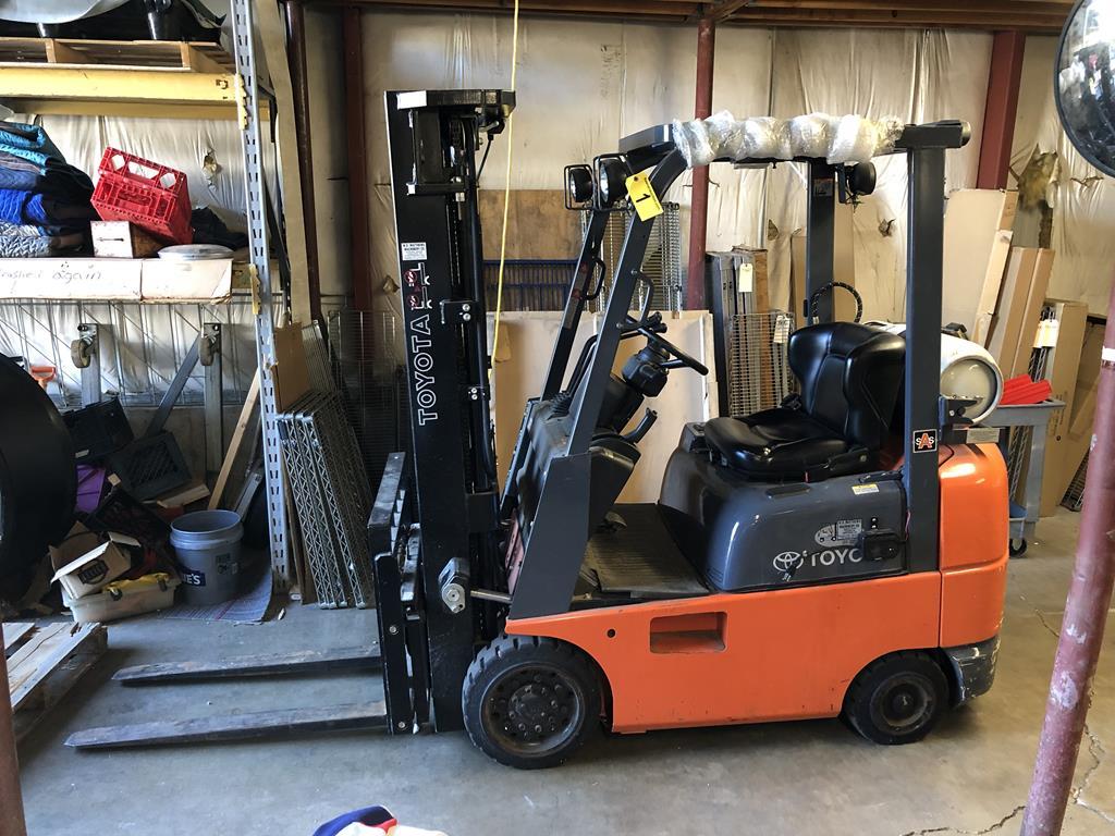 TIMED ONLINE AUCTION TOYOTA FORKLIFT - RESTAURANT EQUIPMENT Auction