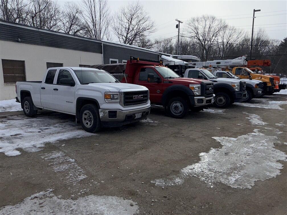 PUBLIC TIMED ONLINE AUCTION TRUCKS, DIGGER DEREK, TRAILERS, POWER TOOLS Auction