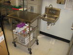 S/S hand sink, cart Auction Photo