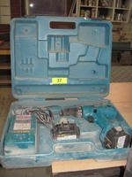 MAKITA 6213D 12V CORDLESS DRILL Auction Photo