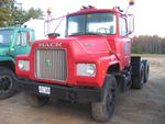 1973 Mack Tractor Auction Photo
