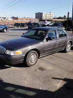 2000 Ford Crown Vic Auction Photo