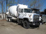 1988 Ford L9000 10 yd Mixer Truck Auction Photo