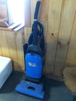 HOOVER TEMPO VACUUM CLEANER Auction Photo