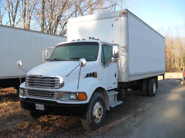2003 Sterling Accetra box truck Auction Photo