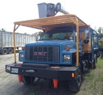 Lot 7 - 1996 GMC C7500 Bucket Truck Auction Photo