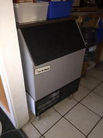 TIMED ONLINE AUCTION KITCHEN & REFRIGERATION EQUIPMENT - FURNITURE Auction Photo