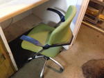 SWIVEL OFFICE CHAIR Auction Photo