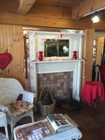 Fireplace Mantle Auction Photo