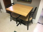  SINGLE PEDESTAL TABLE & CHAIRS Auction Photo