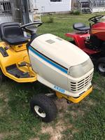 CUB CADET AGS 2130 RIDING TRACTOR Auction Photo