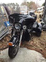 TIMED ONLINE AUCTION 2012 HARLEY-DAVIDSON TRI GLIDE - AUTOS - BUSES  Auction Photo