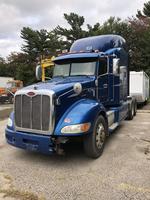 2010 PETERBILT 386 ROAD TRACTOR Auction Photo