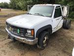1999 CHEVROLET 3500 CAB-N-CHASSIS Auction Photo