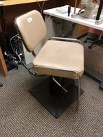 RELIANCE 2000 OPHTHALMOLOGY CHAIR Auction Photo
