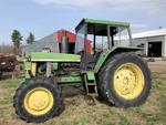 1975 JOHN DEERE 3130 4WD TRACTOR Auction Photo