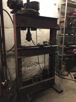 LEMPCO 60-TON HYDRAULIC SHOP PRESS Auction Photo