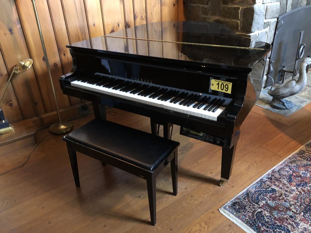 TIMED ONLINE AUCTION  YAMAHA BABY GRAND PIANO - FURNITURE - SILVER Auction Photo