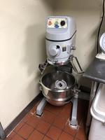 TIMED ONLINE AUCTION CLEAN, WELL MAINTAINED RESTAURANT EQUIPMENT Auction Photo