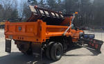 2006 FORD F550 XL 4WD PLOW, WING, SIDE DUMP SPREADER BODY Auction Photo