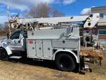 2007 F750 SERVICE BODY TRUCK W/TEREX DIGGER Auction Photo