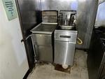 PUBLIC TIMED ONLINE AUCTION FOOD SERVICE & LOUNGE EQUIPMENT - TABLES Auction Photo