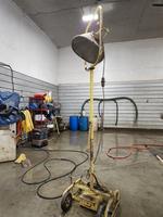 JOBSITE LIGHT STAND Auction Photo