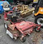 2004 EXMARK TURF RANGER ZERO-TURN MOWER Auction Photo