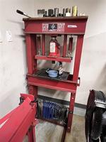 PUBLIC TIMED ONLINE AUCTION AUTO REPAIR & MACHINE SHOP EQUIPMENT Auction Photo