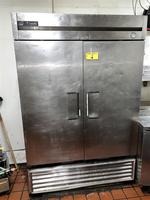 PUBLIC TIMED ONLINE AUCTION KITCHEN & LOUNGE EQUIPMENT - SMALL WARES Auction Photo