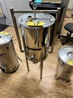 PUBLIC TIMED ONLINE AUCTION COMMERCIAL BREWING & TASTING ROOM EQUIP. Auction Photo