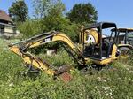 PUBLIC TIMED ONLINE AUCTION ~ CONSTRUCTION EQUIPMENT TRUCKS - TRAILERS - ATTACHMENTS    Auction Photo