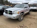 2005 DODGE DAKOTA 4-DOOR PICKUP Auction Photo