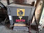 PUBLIC TIMED ONLINE AUCTION CROWN 5500 SERIES FORKLIFT W/ CHARGER Auction Photo