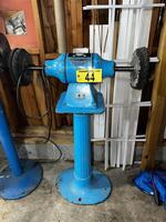 PUBLIC TIMED ONLINE AUCTION - FISHING & HUNTING GEAR - HAND TOOLS - CUP SEALER Auction Photo
