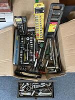 PUBLIC TIMED ONLINE AUCTION - FISHING & HUNTING GEAR - HAND TOOLS - CUP SEALER Auction Photo