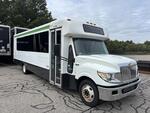 2013 IC STARCRAFT 28-PASSENGER CHARTER BUS