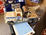 PUBLIC TIMED ONLINE AUCTION ANTIQUES, ADVERTISING, AUTOMOTIVE  Auction Photo