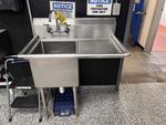 PUBLIC TIMED ONLINE AUCTION KITCHEN & BAR EQUIPMENT, REFRIGERATION Auction Photo