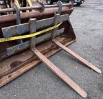 JRB 410G 4' FORKTINE ATTACHMENT Auction Photo