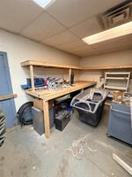 PUBLIC TIMED ONLINE AUCTIONBUCKET TRUCKS, SCISSOR LIFTS, POWER TOOLS Auction Photo